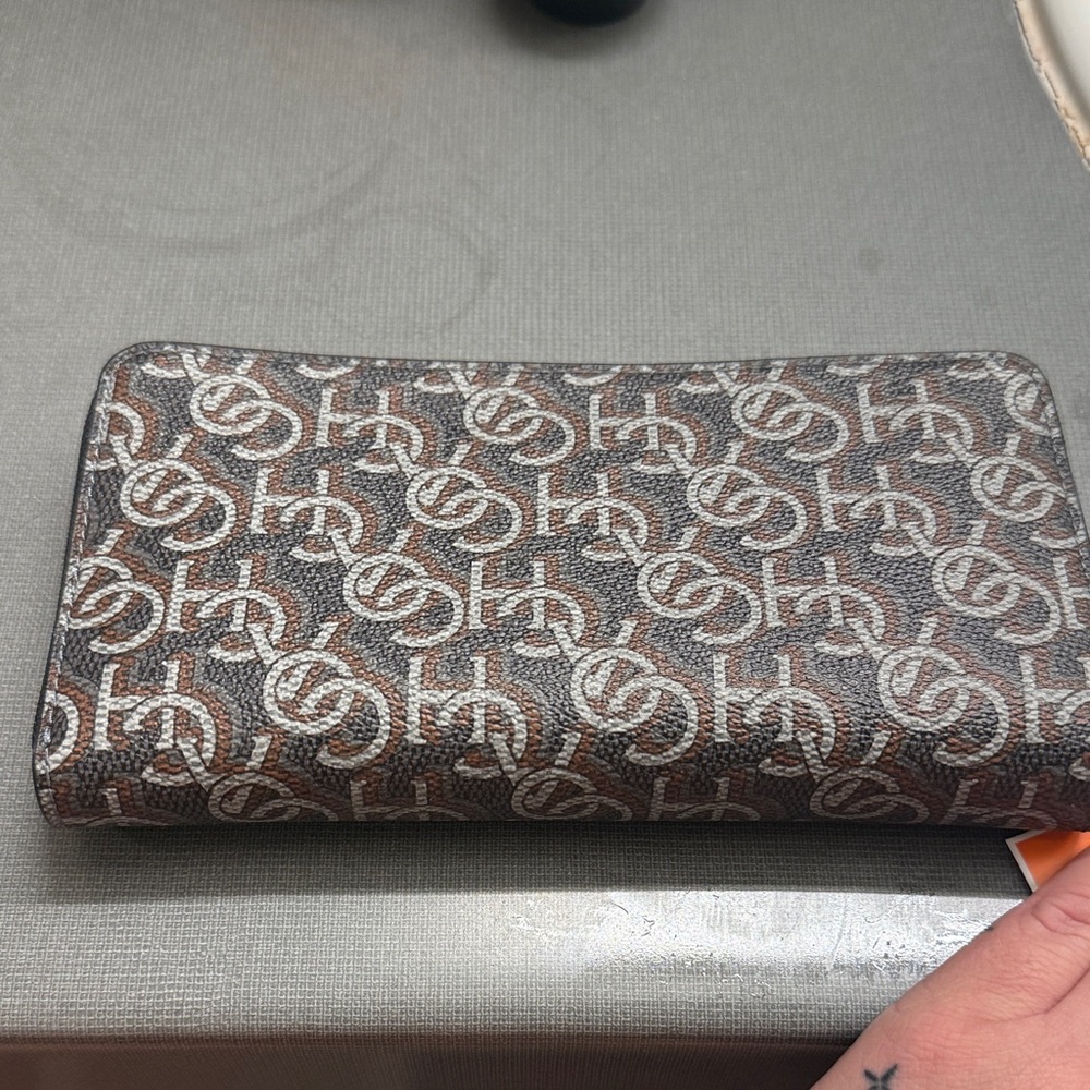 NWT Coach Black and Gold Zip Wallet with wristlet attachment
